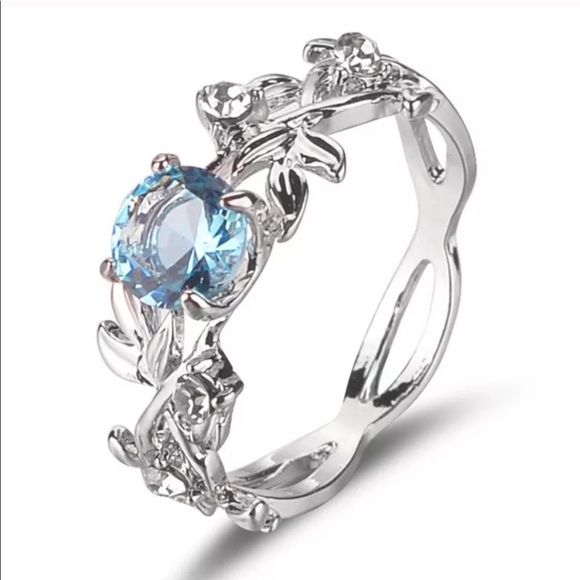 Jewelry - Fashion silver color crystal flower leaf design